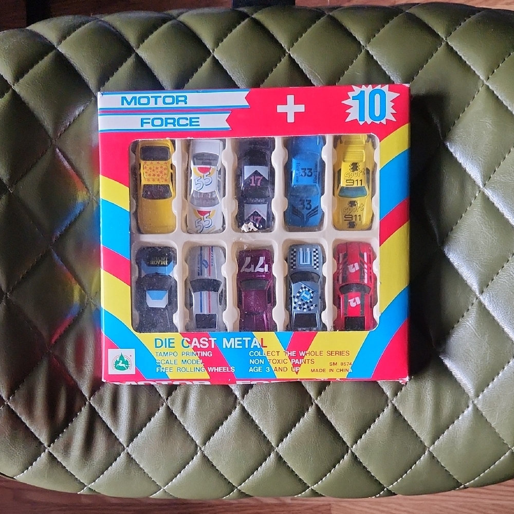 Die-Cast Metal Toy Cars Set - Assorted Colors